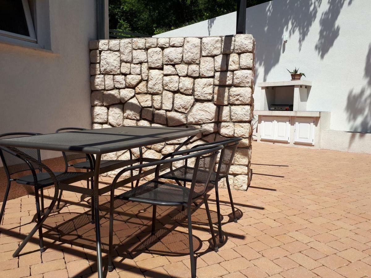 Villa Haus Niko Senj  Eksteriør bilde